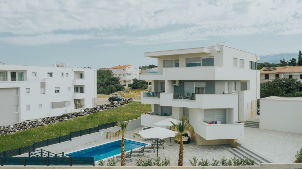 Apartments Pool Villa Aldura Novalja Eksteriør bilde
